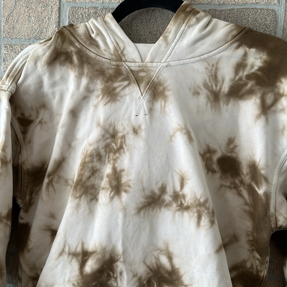 lululemon athletica Tie-Dye Hoodie in Brown and Cream - Picture 4 of 8